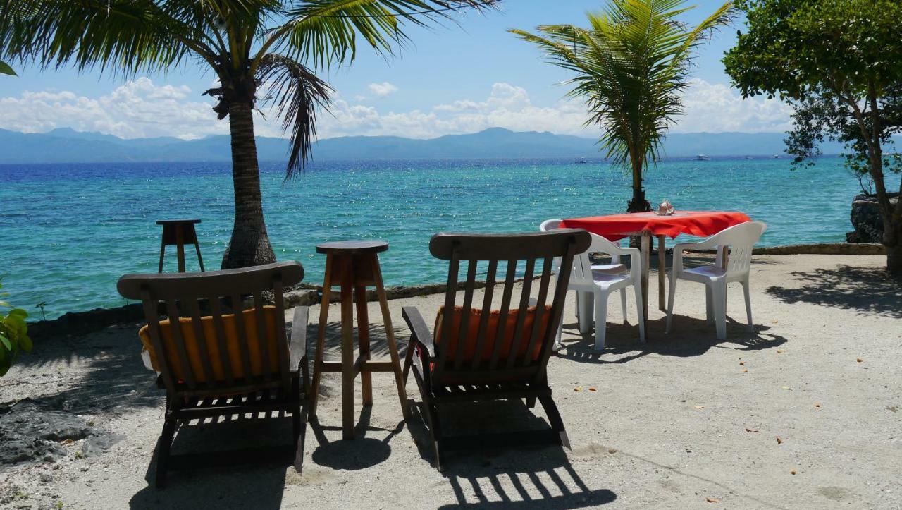 Moalboal T Breeze Coastal Resort Dış mekan fotoğraf